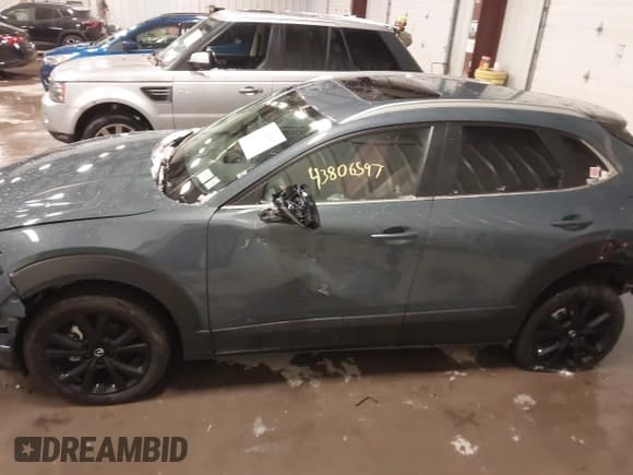 ✅ 2025 Mazda CX-30 S Preferred • VIN: 3MVDMBCM5SM787056 • Lot: 43806597. Listed on IAAI with 12,013 mi. Free auction sales archive from the USA and detailed vehicle history report at DreamBid. Image 12.