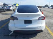 ✅ 2023 Tesla Model Y Performance • VIN: 7SAYGDEF5PA048656 • Lot: 43781155. Wystawiony na IAAI z przebiegiem 41 488 mil. Bezpłatny archiwum sprzedaży aukcyjnych z USA i szczegółowy raport historii pojazdu na DreamBid. Zdjęcie 17.