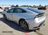 ✅ 2024 Toyota Prius XSE • VIN: JTDACACU8R3014577 • Лот: 86711285. Опубликован ранее на Copart с пробегом 27 696 миль. Бесплатный доступ к архиву аукционных продаж из США и подробный отчёт об истории автомобиля на DreamBid. Изображение 2.