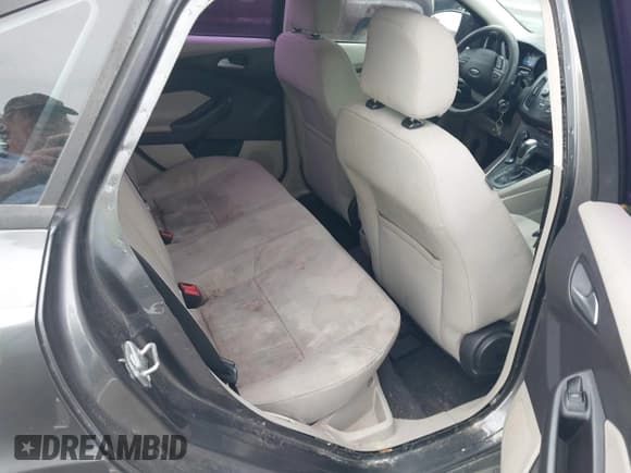 ✅ 2015 Ford Focus SE • VIN: 1FADP3F24FL230886 • Лот: 43648406. Опубликован ранее на IAAI с пробегом 240 689 миль. Бесплатный доступ к архиву аукционных продаж из США и подробный отчёт об истории автомобиля на DreamBid. Изображение 8.