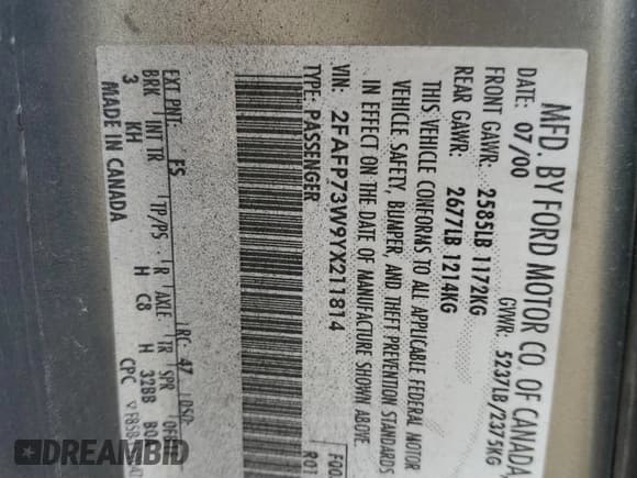 ✅ 2000 Ford Crown Victoria • VIN: 2FAFP73W9YX211814 • Lot: 83320894. Wystawiony na Copart z przebiegiem 199 484 mil. Bezpłatny archiwum sprzedaży aukcyjnych z USA i szczegółowy raport historii pojazdu na DreamBid. Zdjęcie 12.