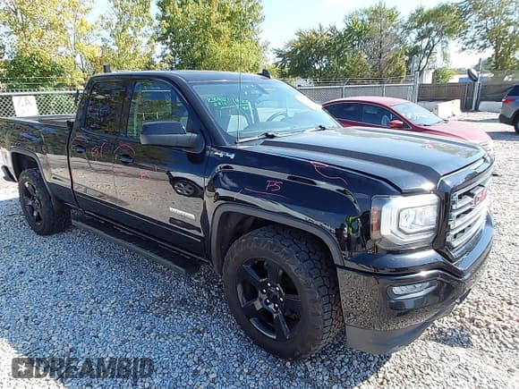✅ 2016 GMC Sierra 1500 • VIN: 1GTV2LEC6GZ245394 • Лот: 43292241. Опубликован ранее на IAAI с пробегом 107 401 миль. Бесплатный доступ к архиву аукционных продаж из США и подробный отчёт об истории автомобиля на DreamBid. Изображение 1.