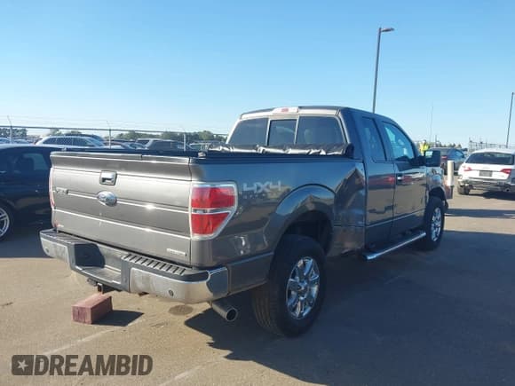 ✅ 2014 Ford F-150 XLT • VIN: 1FTFX1EF7EFA77090 • Lot: 43415156. Wystawiony na IAAI z przebiegiem 121 097 mil. Bezpłatny archiwum sprzedaży aukcyjnych z USA i szczegółowy raport historii pojazdu na DreamBid. Zdjęcie 4.
