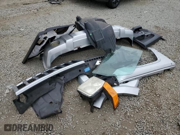 ✅ 2010 Jeep Commander Sport • VIN: 1J4RG4GK2AC121821 • Lot: 57793545. Listed on Copart with 171,405 mi. Free auction sales archive from the USA and detailed vehicle history report at DreamBid. Image 13.