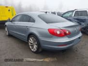 ✅ 2010 Volkswagen CC • VIN: WVWEU7AN0AE530132 • Lot: 41342371. Wystawiony na IAAI z przebiegiem 132 001 mil. Bezpłatny archiwum sprzedaży aukcyjnych z USA i szczegółowy raport historii pojazdu na DreamBid. Zdjęcie 3.