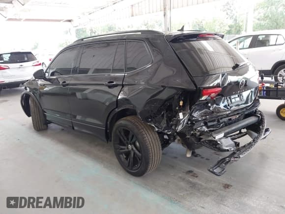 ✅ 2024 Volkswagen Tiguan SE R-Line Black • VIN: 3VVCB7AX4RM106944 • Lot: 42121362. Listed on IAAI with 11,777 mi. Free auction sales archive from the USA and detailed vehicle history report at DreamBid. Image 15.