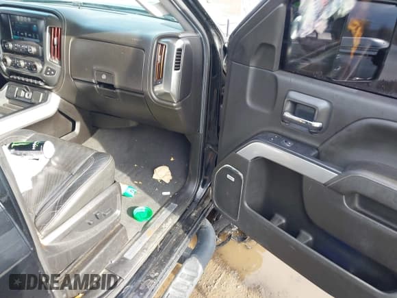 ✅ 2019 Chevrolet Silverado 2500HD LTZ • VIN: 1GC1KTEY8KF145849 • Lot: 43471791. Listed on IAAI with 100,053 mi. Free auction sales archive from the USA and detailed vehicle history report at DreamBid. Image 5.