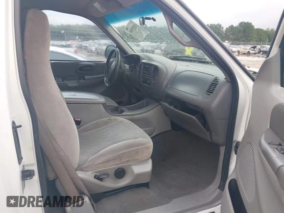 ✅ 1999 Ford F-150 XL • VIN: 1FTRX08L8XKA81765 • Lot: 42935581. Listed on IAAI with Not provided. Free auction sales archive from the USA and detailed vehicle history report at DreamBid. Image 5.