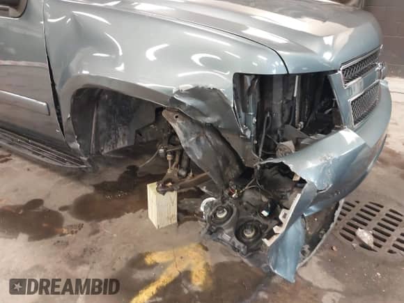 2008 Chevrolet Tahoe LTZ with VIN 1GNFK13038J237052, listed as a IAAI auction lot 43421055 with 189,242 mi miles and . Bid and sale history available at DreamBid. Image 6.