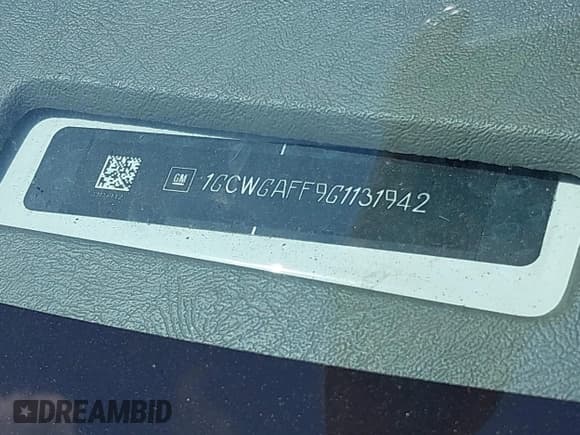 ✅ 2016 Chevrolet Express Cargo • VIN: 1GCWGAFF9G1131942 • Lot: 42579254. Listed on IAAI with 165,661 mi. Free auction sales archive from the USA and detailed vehicle history report at DreamBid. Image 9.