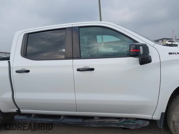 ✅ 2022 Chevrolet Silverado 1500 RST • VIN: 1GCUYEED8NZ146071 • Лот: 42298174. Опубликован ранее на IAAI с пробегом 64 542 миль. Бесплатный доступ к архиву аукционных продаж из США и подробный отчёт об истории автомобиля на DreamBid. Изображение 14.