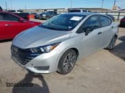 ✅ 2024 Nissan Versa S • VIN: 3N1CN8DV5RL848865 • Lot: 43705379. Wystawiony na IAAI z przebiegiem 53 550 mil. Bezpłatny archiwum sprzedaży aukcyjnych z USA i szczegółowy raport historii pojazdu na DreamBid. Zdjęcie 17.