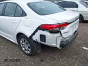 ✅ 2024 Toyota Corolla LE • VIN: 5YFB4MDE4RP091772 • Lot: 43266243. Wystawiony na IAAI z przebiegiem 49 010 mil. Bezpłatny archiwum sprzedaży aukcyjnych z USA i szczegółowy raport historii pojazdu na DreamBid. Zdjęcie 18.