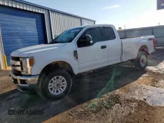 ✅ 2019 Ford F-250 XL • VIN: 1FT7X2B68KEF50883 • Лот: 80195995. Опубликован ранее на Copart с пробегом 222 521 миль. Бесплатный доступ к архиву аукционных продаж из США и подробный отчёт об истории автомобиля на DreamBid. Изображение 1.