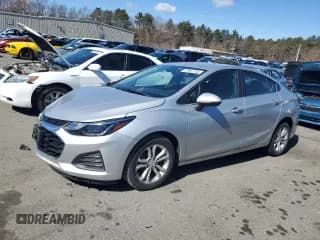 ✅ 2019 Chevrolet Cruze LT • VIN: 1G1BE5SM6K7132934 • Lot: 43981163. Listed on Copart with 83,774 mi. Free auction sales archive from the USA and detailed vehicle history report at DreamBid. Image 1.