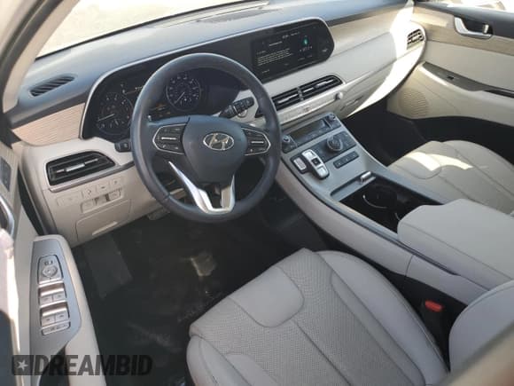 ✅ 2022 Hyundai Palisade SEL • VIN: KM8R44HE3NU380272 • Лот: 82915654. Опубликован ранее на Copart с пробегом 12 021 миль. Бесплатный доступ к архиву аукционных продаж из США и подробный отчёт об истории автомобиля на DreamBid. Изображение 8.