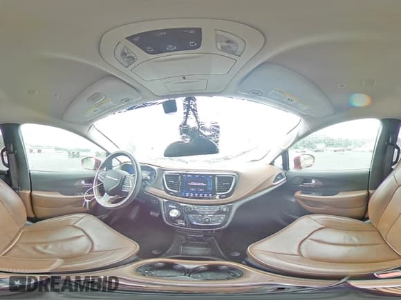 ✅ 2018 Chrysler Pacifica Limited • VIN: 2C4RC1GG3JR295240 • Lot: 64669365. Wystawiony na Copart z przebiegiem 87 318 mil. Bezpłatny archiwum sprzedaży aukcyjnych z USA i szczegółowy raport historii pojazdu na DreamBid. Zdjęcie 15.