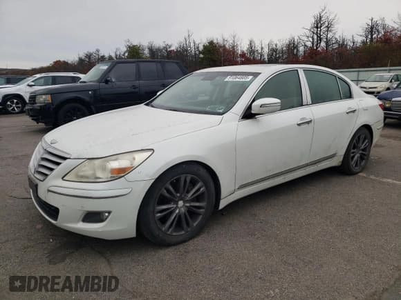 ✅ 2009 Hyundai Genesis • VIN: KMHGC46F39U064687 • Лот: 91064805. Опубликован ранее на Copart с пробегом 88 140 миль. Бесплатный доступ к архиву аукционных продаж из США и подробный отчёт об истории автомобиля на DreamBid. Изображение 1.