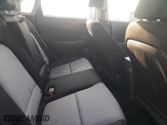 ✅ 2022 Hyundai Kona SE • VIN: KM8K22AB6NU762923 • Лот: 68256214. Опубликован ранее на Copart с пробегом 25 053 миль. Бесплатный доступ к архиву аукционных продаж из США и подробный отчёт об истории автомобиля на DreamBid. Изображение 10.