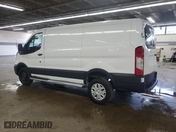 ✅ 2025 Ford Transit Cargo • VIN: 1FTBR1Y87SKA36712 • Lot: 66674745. Listed on Copart with 2,398 mi. Free auction sales archive from the USA and detailed vehicle history report at DreamBid. Image 2.