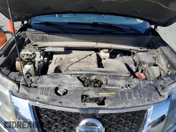 ✅ 2015 Nissan Pathfinder SV • VIN: 5N1AR2MM8FC694538 • Lot: 54192395. Listed on Copart with 255,344 mi. Free auction sales archive from the USA and detailed vehicle history report at DreamBid. Image 12.