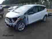 2021 Chevrolet Bolt EV 1LT z VIN 1G1FW6S03M4104806, wystawiony jako IAAI lot #41260127 z przebiegiem 28 180 mil mil oraz . Historia ofert i sprzedaży dostępna na DreamBid. Obrazek 20.