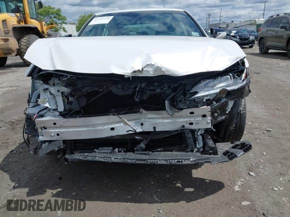 ✅ 2024 Lexus ES 300h Luxury • VIN: 58AEA1C15RU040758 • Lot: 42335120. Listed on IAAI with 20,691 mi. Free auction sales archive from the USA and detailed vehicle history report at DreamBid. Image 6.