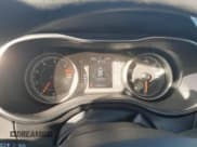 ✅ 2019 Jeep Cherokee Latitude • VIN: 1C4PJLCB4KD247513 • Lot: 86837175. Wystawiony na Copart z przebiegiem 84 082 mil. Bezpłatny archiwum sprzedaży aukcyjnych z USA i szczegółowy raport historii pojazdu na DreamBid. Zdjęcie 9.