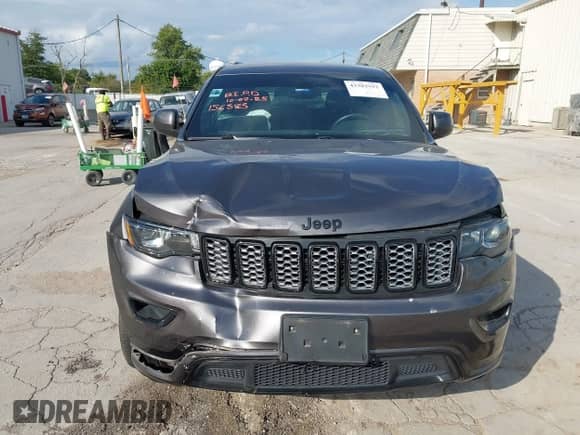 2018 Jeep Grand Cherokee Altitude z VIN 1C4RJFAG6JC312892, wystawiony jako IAAI lot #43382592 z przebiegiem 54 779 mil mil oraz . Historia ofert i sprzedaży dostępna na DreamBid. Obrazek 12.