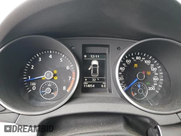 ✅ 2012 Volkswagen Golf R w/Sunroof & Navi • VIN: WVWPF7AJ4CW206341 • Лот: 47997585. Опубликован ранее на Copart с пробегом 114 054 миль. Бесплатный доступ к архиву аукционных продаж из США и подробный отчёт об истории автомобиля на DreamBid. Изображение 9.