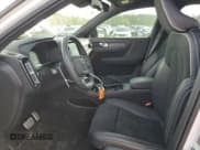 ✅ 2021 Volvo XC40 • VIN: YV4ED3UR6M2524698 • Lot: 70373692. Listed on Copart with 6,239 mi. Free auction sales archive from the USA and detailed vehicle history report at DreamBid. Image 7.