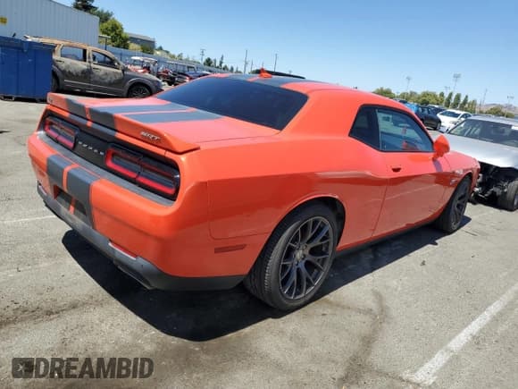 ✅ 2016 Dodge Challenger SRT 392 • VIN: 2C3CDZDJ4GH314995 • Lot: 64998224. Wystawiony na Copart z przebiegiem 43 673 mil. Bezpłatny archiwum sprzedaży aukcyjnych z USA i szczegółowy raport historii pojazdu na DreamBid. Zdjęcie 3.