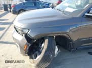 ✅ 2022 Jeep Grand Cherokee • VIN: 1C4RJYB63N8760372 • Lot: 41521696. Listed on IAAI with 32,416 mi. Free auction sales archive from the USA and detailed vehicle history report at DreamBid. Image 6.