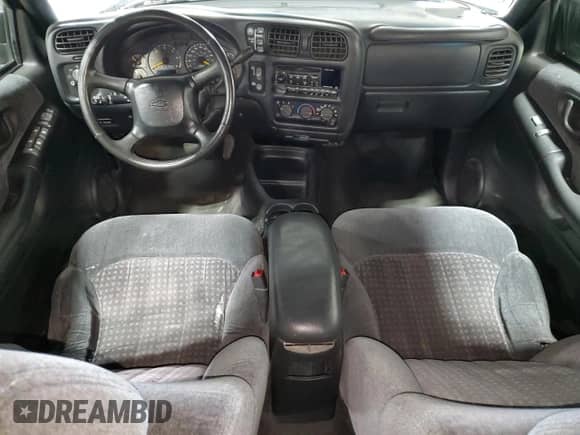 1999 Chevrolet Blazer LS with VIN 1GNDT13W9X2105768, listed as a Copart auction lot 80141174 with 193,804 mi miles and Salvage title. Bid and sale history available at DreamBid. Image 8.