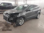 ✅ 2016 Ford Escape SE • VIN: 1FMCU9GX8GUA11402 • Lot: 43423382. Wystawiony na IAAI z przebiegiem 138 427 mil. Bezpłatny archiwum sprzedaży aukcyjnych z USA i szczegółowy raport historii pojazdu na DreamBid. Zdjęcie 18.