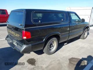 ✅ 1997 Chevrolet S-10 LS • VIN: 1GCCS144XVK192582 • Лот: 41429469. Опубликован ранее на IAAI с пробегом 73 464 миль. Бесплатный доступ к архиву аукционных продаж из США и подробный отчёт об истории автомобиля на DreamBid. Изображение 4.