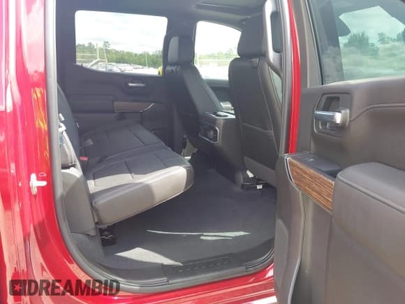 ✅ 2021 Chevrolet Silverado 1500 High Country • VIN: 3GCUYHEL1MG143522 • Lot: 42263956. Listed on IAAI with 65,416 mi. Free auction sales archive from the USA and detailed vehicle history report at DreamBid. Image 8.