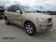 ✅ 2003 Kia Sorento LX • VIN: KNDJD733X35063802 • Lot: 74760084. Listed on Copart with 189,088 mi. Free auction sales archive from the USA and detailed vehicle history report at DreamBid. Image 4.