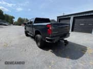 ✅ 2019 Chevrolet Silverado 1500 RST • VIN: 1GCUYEED1KZ393895 • Лот: 83983675. Опубликован ранее на Copart с пробегом 53 620 миль. Бесплатный доступ к архиву аукционных продаж из США и подробный отчёт об истории автомобиля на DreamBid. Изображение 3.