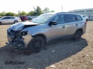 ✅ 2020 Mitsubishi Outlander ES • VIN: JA4AZ3A38LZ037571 • Lot: 84609485. Wystawiony na Copart z przebiegiem 135 039 mil. Bezpłatny archiwum sprzedaży aukcyjnych z USA i szczegółowy raport historii pojazdu na DreamBid. Zdjęcie 1.