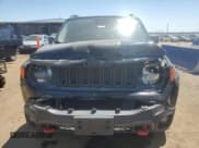 ✅ 2017 Jeep Renegade Trailhawk • VIN: ZACCJBCB9HPE84307 • Lot: 60344905. Wystawiony na Copart z przebiegiem 110 780 mil. Bezpłatny archiwum sprzedaży aukcyjnych z USA i szczegółowy raport historii pojazdu na DreamBid. Zdjęcie 5.