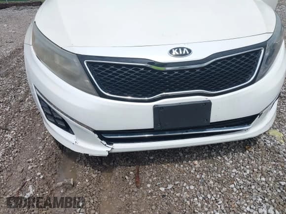 ✅ 2014 Kia Optima SX Turbo • VIN: 5XXGR4A69EG281560 • Lot: 42366130. Wystawiony na IAAI z przebiegiem 178 227 mil. Bezpłatny archiwum sprzedaży aukcyjnych z USA i szczegółowy raport historii pojazdu na DreamBid. Zdjęcie 12.
