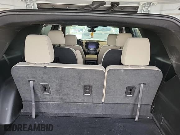 ✅ 2022 Chevrolet Traverse LT Cloth • VIN: 1GNERGKW3NJ177902 • Lot: 42741643. Wystawiony na IAAI z przebiegiem 87 850 mil. Bezpłatny archiwum sprzedaży aukcyjnych z USA i szczegółowy raport historii pojazdu na DreamBid. Zdjęcie 1.