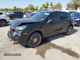 ✅ 2016 Porsche Cayenne S • VIN: WP1AB2A22GLA95100 • Lot: 71469495. Wystawiony na Copart z przebiegiem 146 677 mil. Bezpłatny archiwum sprzedaży aukcyjnych z USA i szczegółowy raport historii pojazdu na DreamBid. Zdjęcie 1.