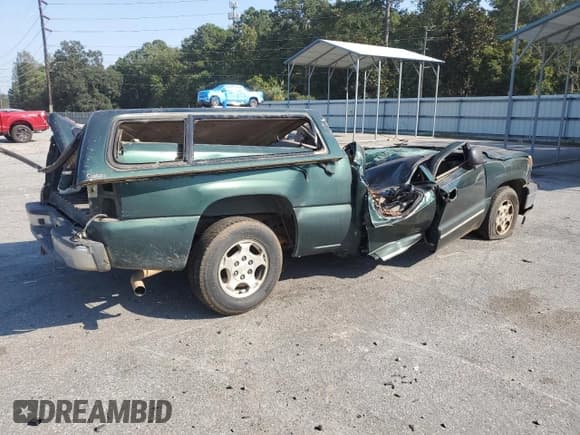 ✅ 2003 Chevrolet Silverado 1500 LS • VIN: 2GCEC19V831159052 • Лот: 76144054. Опубликован ранее на Copart с пробегом Не указан. Бесплатный доступ к архиву аукционных продаж из США и подробный отчёт об истории автомобиля на DreamBid. Изображение 3.