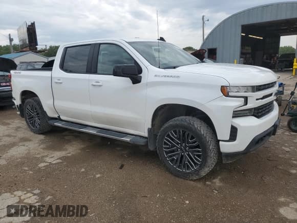 ✅ 2019 Chevrolet Silverado 1500 RST • VIN: 1GCUYEED5KZ239853 • Lot: 63123674. Wystawiony na Copart z przebiegiem 102 877 mil. Bezpłatny archiwum sprzedaży aukcyjnych z USA i szczegółowy raport historii pojazdu na DreamBid. Zdjęcie 4.