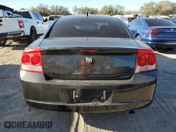 ✅ 2010 Dodge Charger Police • VIN: 2B3AA4CV9AH215651 • Lot: 81064024. Wystawiony na Copart z przebiegiem 174 011 mil. Bezpłatny archiwum sprzedaży aukcyjnych z USA i szczegółowy raport historii pojazdu na DreamBid. Zdjęcie 6.