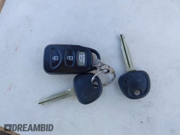 ✅ 2012 Hyundai Elantra GLS • VIN: KMHDH4AE9CU261793 • Lot: 43362310. Listed on IAAI with 110,031 mi. Free auction sales archive from the USA and detailed vehicle history report at DreamBid. Image 11.