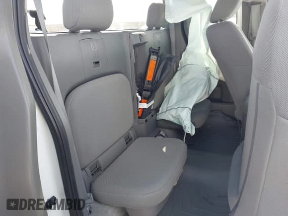 ✅ 2015 Nissan Frontier S • VIN: 1N6BD0CT6FN742267 • Lot: 43672468. Listed on IAAI with 128,428 mi. Free auction sales archive from the USA and detailed vehicle history report at DreamBid. Image 8.