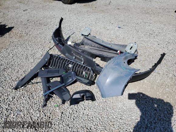 ✅ 2020 Volvo XC40 Inscription • VIN: YV4162UL3L2245240 • Lot: 53510215. Wystawiony na Copart z przebiegiem Nie podano. Bezpłatny archiwum sprzedaży aukcyjnych z USA i szczegółowy raport historii pojazdu na DreamBid. Zdjęcie 13.